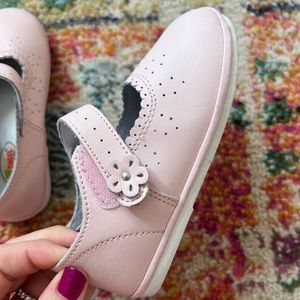 Angel Baby Girls Pink Leather Scalloped Mary Janes